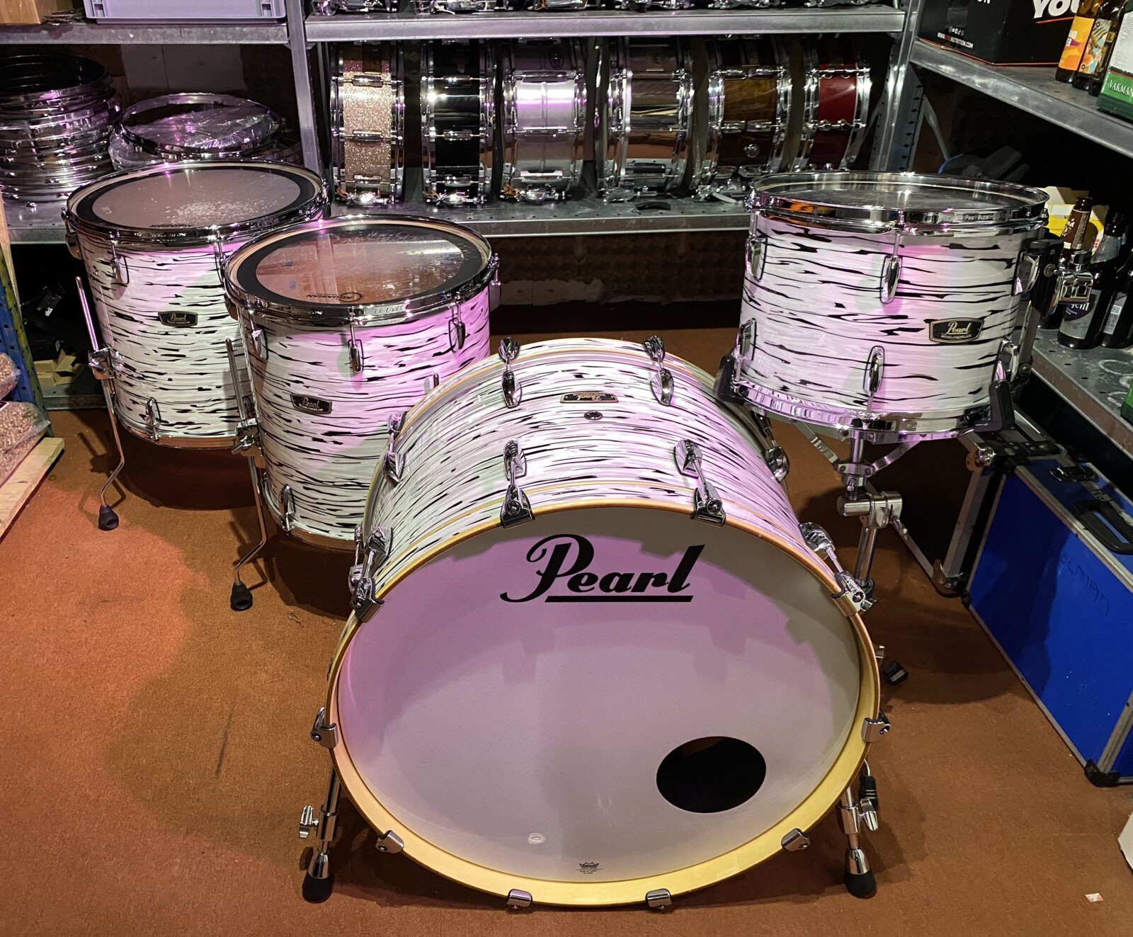 Pearl Woodfiberglass 2016 reissue model in 24-13-16-18” shellset #Black and White Oyster